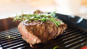 5 Ways to Cook a Perfect Steak at Home Without the Restaurant Price Tag