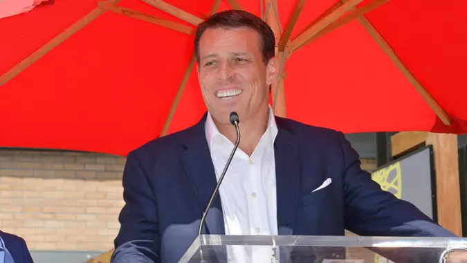 tony robbins speaking