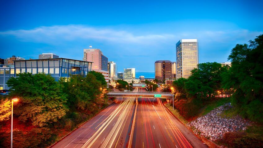 Downtown highway driving through buildings in Richmond, Virginia.