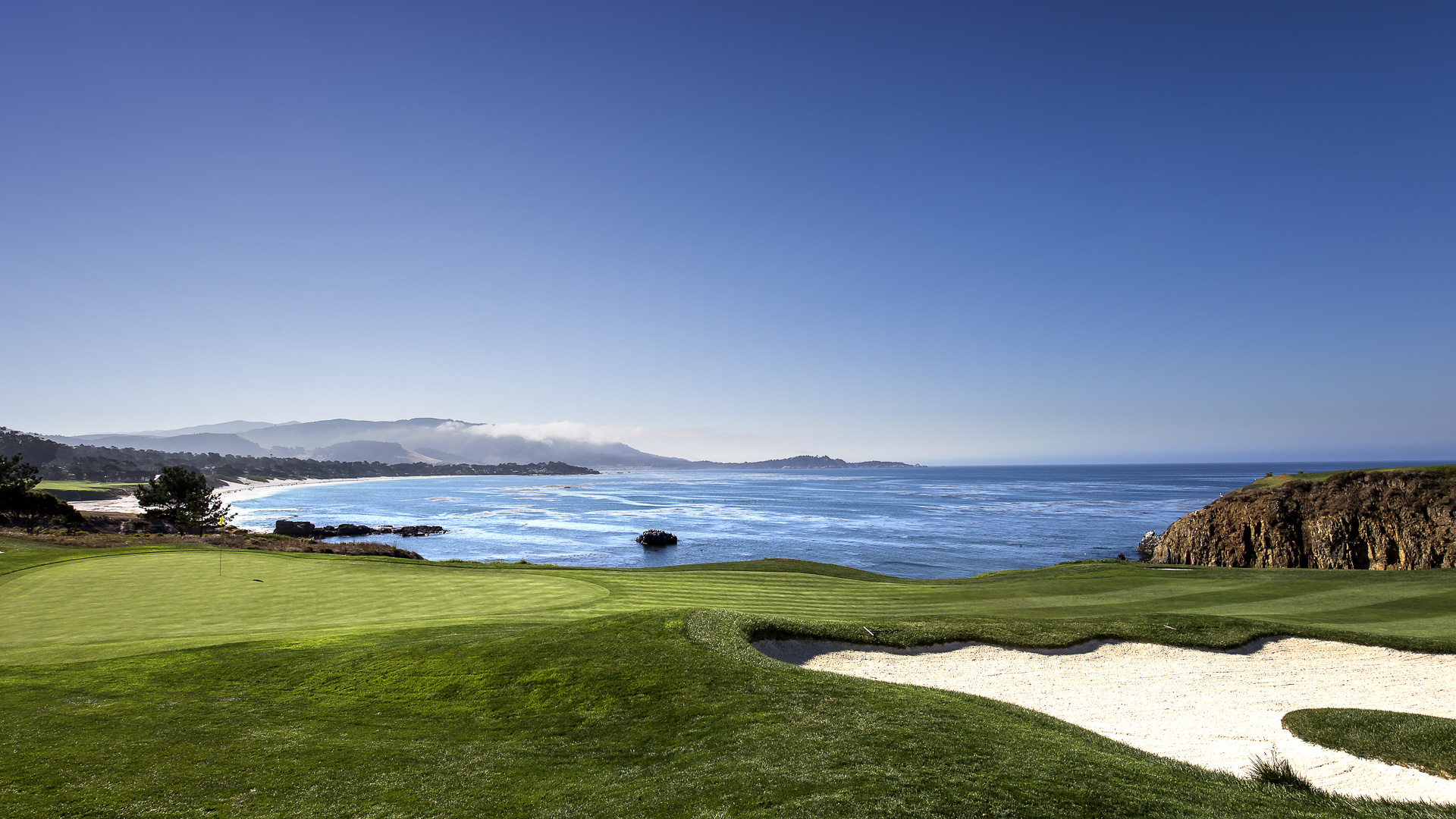 What It Costs To Play On America S 10 Best Golf Courses Gobankingrates