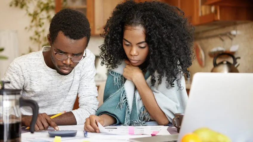 Schedule a Weekly Date With Your Money