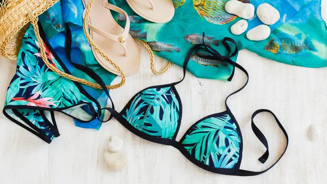 9 Summer Items Frugal People Always Buy in Winter 9 Summer Items Frugal People Always Buy in Winter