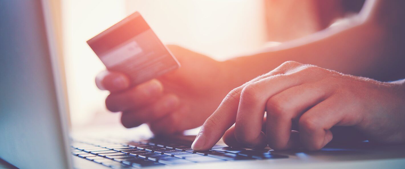 Choosing the Right Rewards Credit Card for Your Lifestyle Choosing the Right Rewards Credit Card for Your Lifestyle