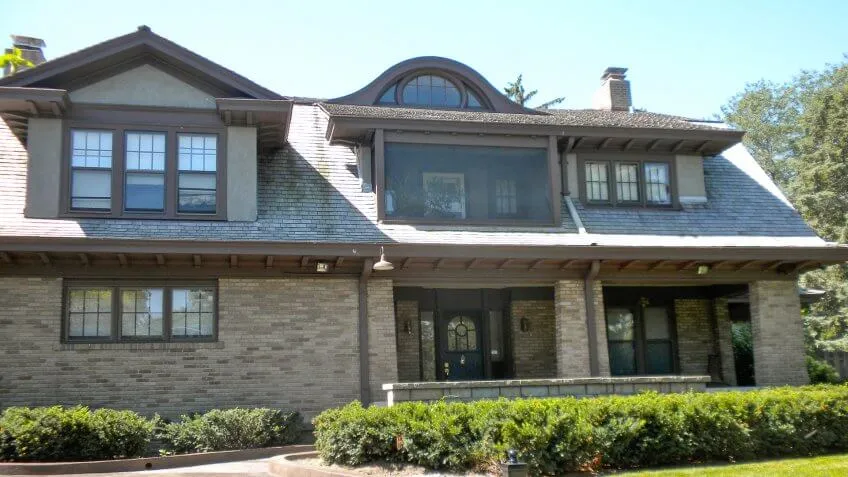 Warren Buffett Lives in the Same House He Bought in 1958