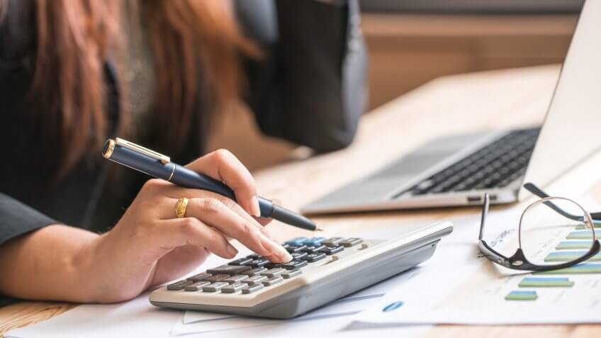 Take a (Free) Crash Course on How to Budget Your Money