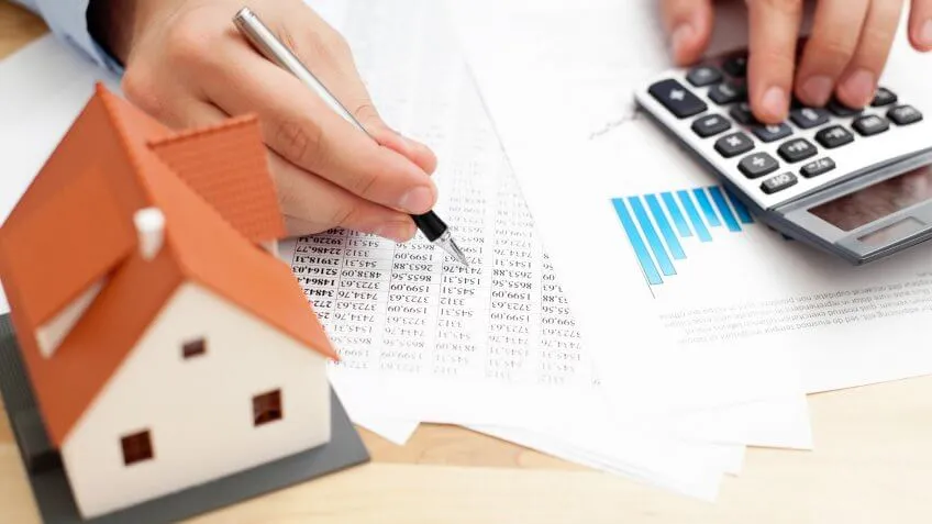10826, Horizontal, Mortgage, finances, people