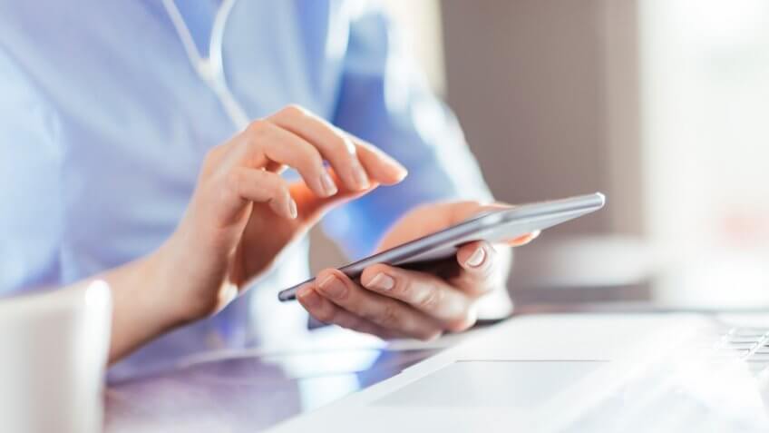 Connect Online With a Company’s Decision-Makers