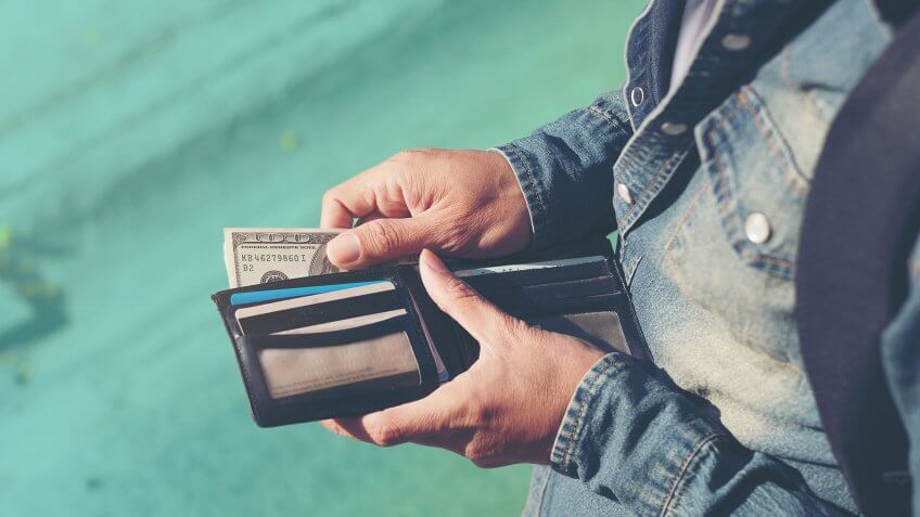 what-the-items-in-your-wallet-say-about-you