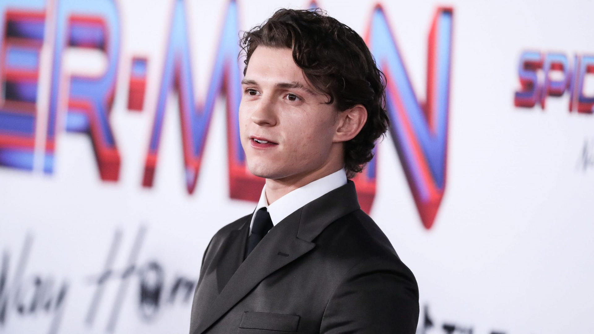 Nathan Drake voice actor sends message to Tom Holland for