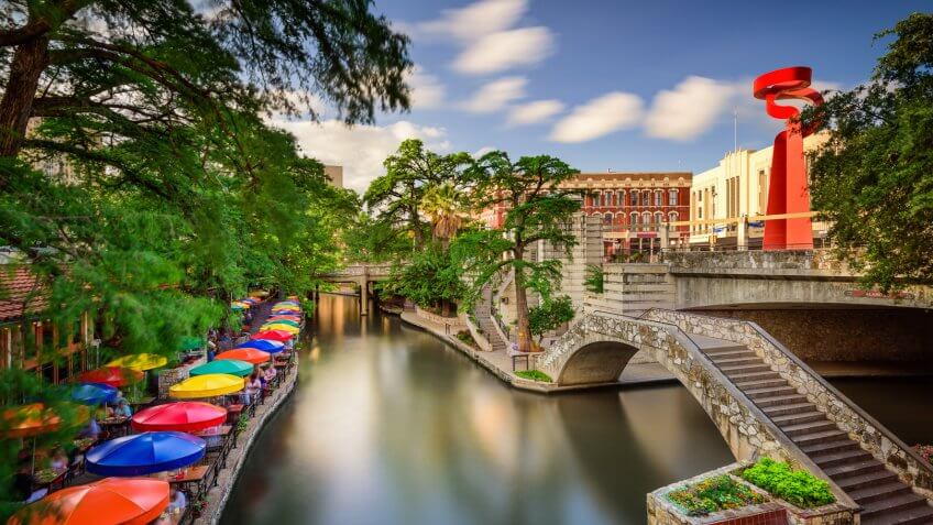 11657, Best Cities for Retirement in These Income Tax-Free States, Horizontal, San Antonio Texas