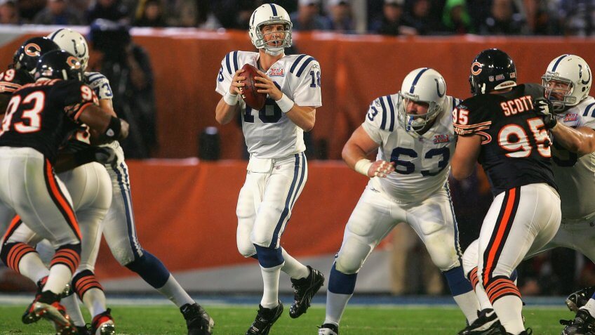 MIAMI GARDENS, FL - FEBRUARY 04: Quarterback Peyton Manning #18 of the Indianapolis Colts drops back to pass against the Chicago Bears during the first quarter of Super Bowl XLI on February 4, 2007 at Dolphin Stadium in Miami Gardens, Florida.