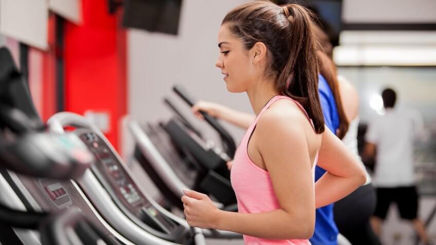 woman-running-tredmill