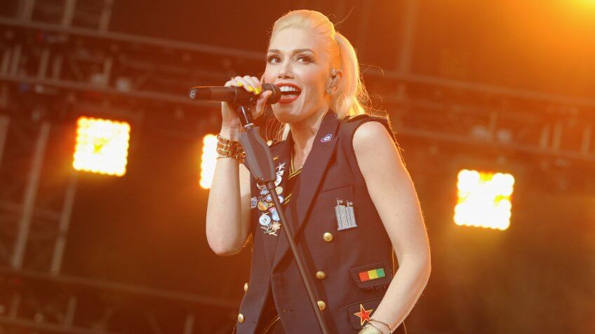 WASHINGTON, DC - APRIL 18: Singer-songwriter Gwen Stefani of No Doubt performs onstage at the Global Citizen 2015 Earth Day Courtesy of Partner Citi at National Mall on April 18, 2015 in Washington, DC.
