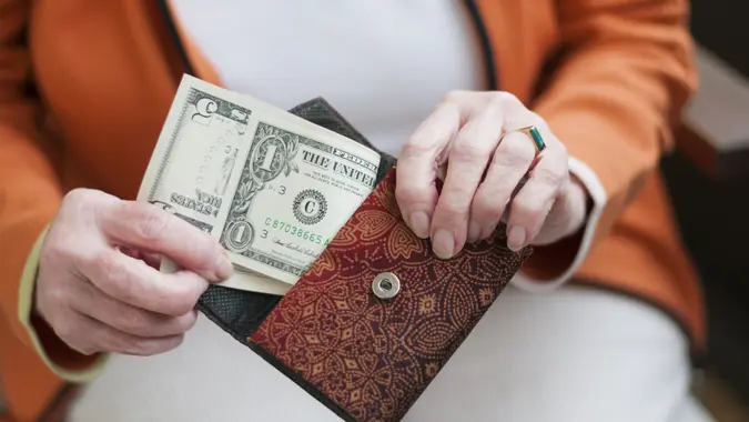 spending-money