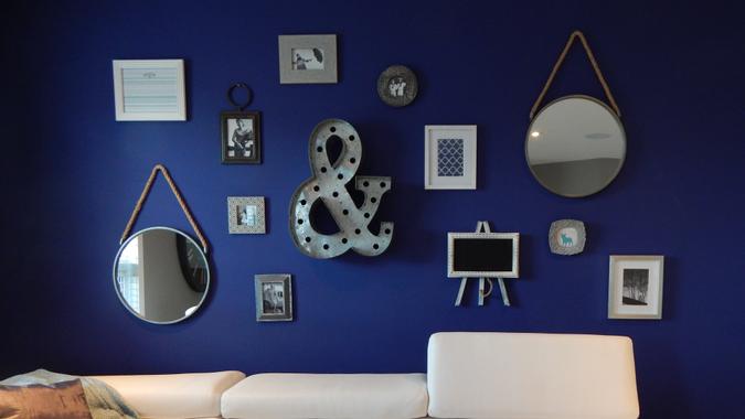 living room, wall decor