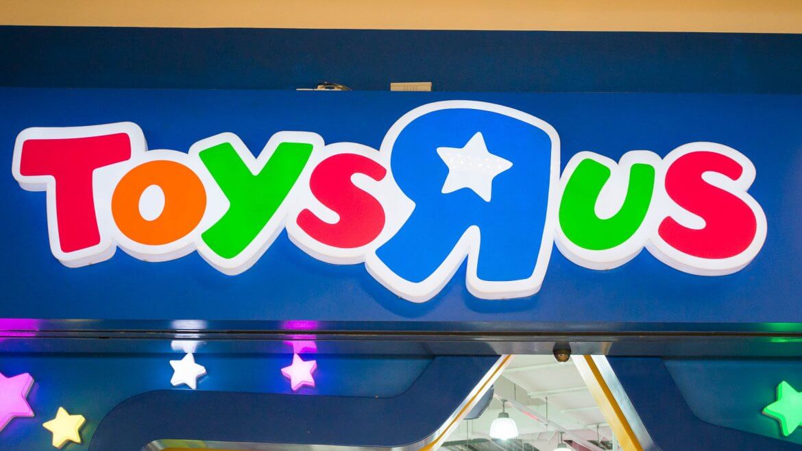 How to Apply for a Toys R Us Credit Card | GOBankingRates