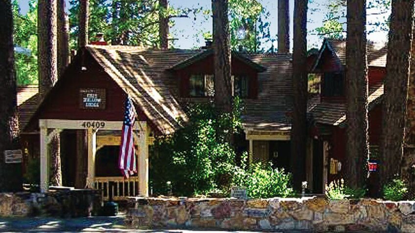 Cozy Hollow Lodge.