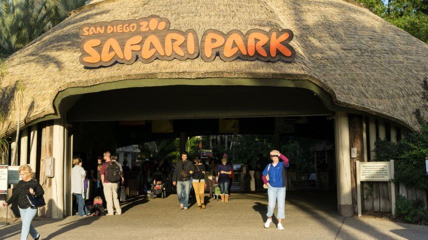 SAN DIEGO, CA/USA - JANUARY 16: Entrance of San Diego safari park zoo in San Diego, CA on Jan 16, 2016.