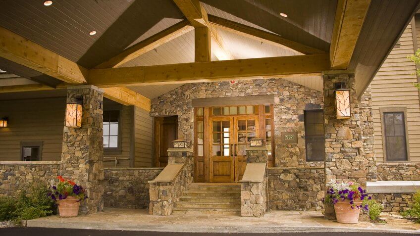The Grand View Lodge.