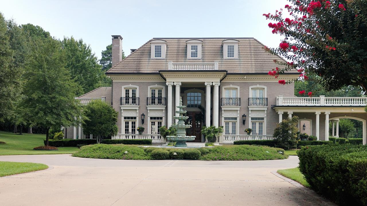 How Much Does a Mansion Cost (By State) | GOBankingRates