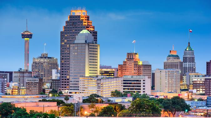 San Antonio, Texas, USA skyline.