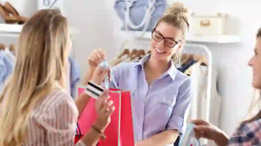 5 Seasonal Side Gigs in High Demand in 2025, According to Experts