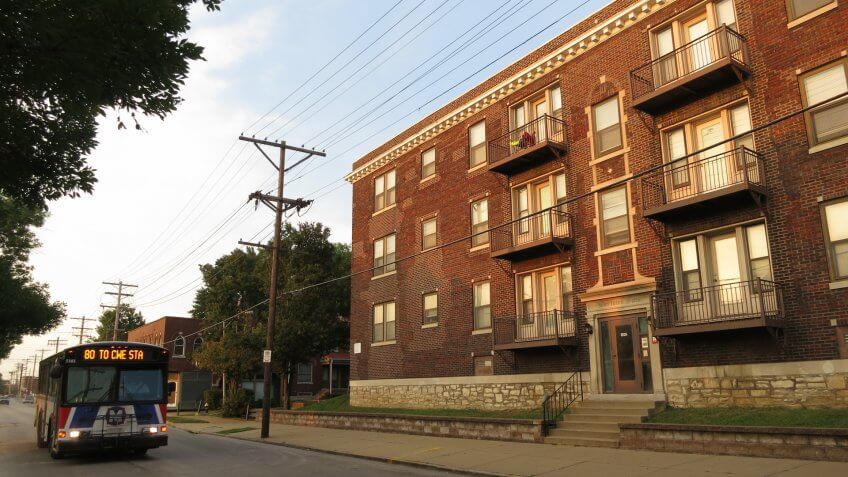 Marlowe Apartments on 39th Street, Tiffany, St.