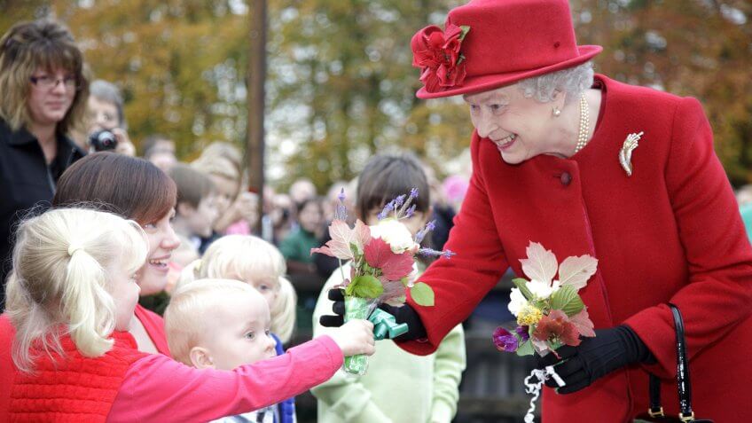 Queen Elizabeth II Visits Kentford Animal Health Trust Laboratories, Newmarket, Britain - 29 Oct 2009.