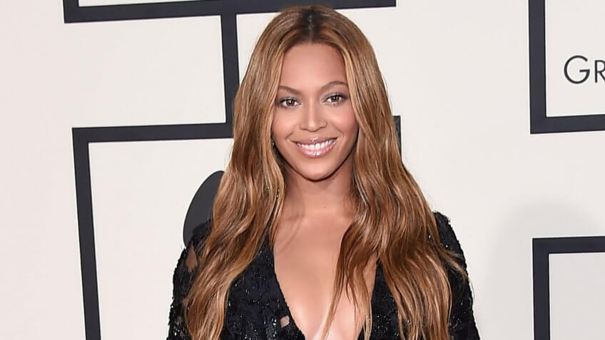 LOS ANGELES - FEB 08: Beyonce arrives to the Grammy Awards 2015 on February 8, 2015 in Los Angeles, CA.