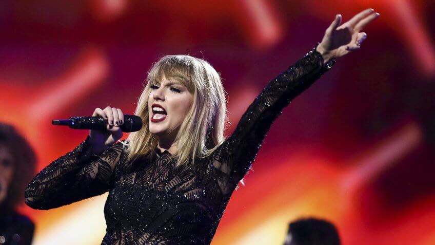 Taylor Swift performs at DIRECTV NOW Super Saturday Night Concert at Club Nomadic on in Houston, TexasTaylor Swift Performs at Super Saturday Night 2017, Houston, USA - 4 Feb 2017.