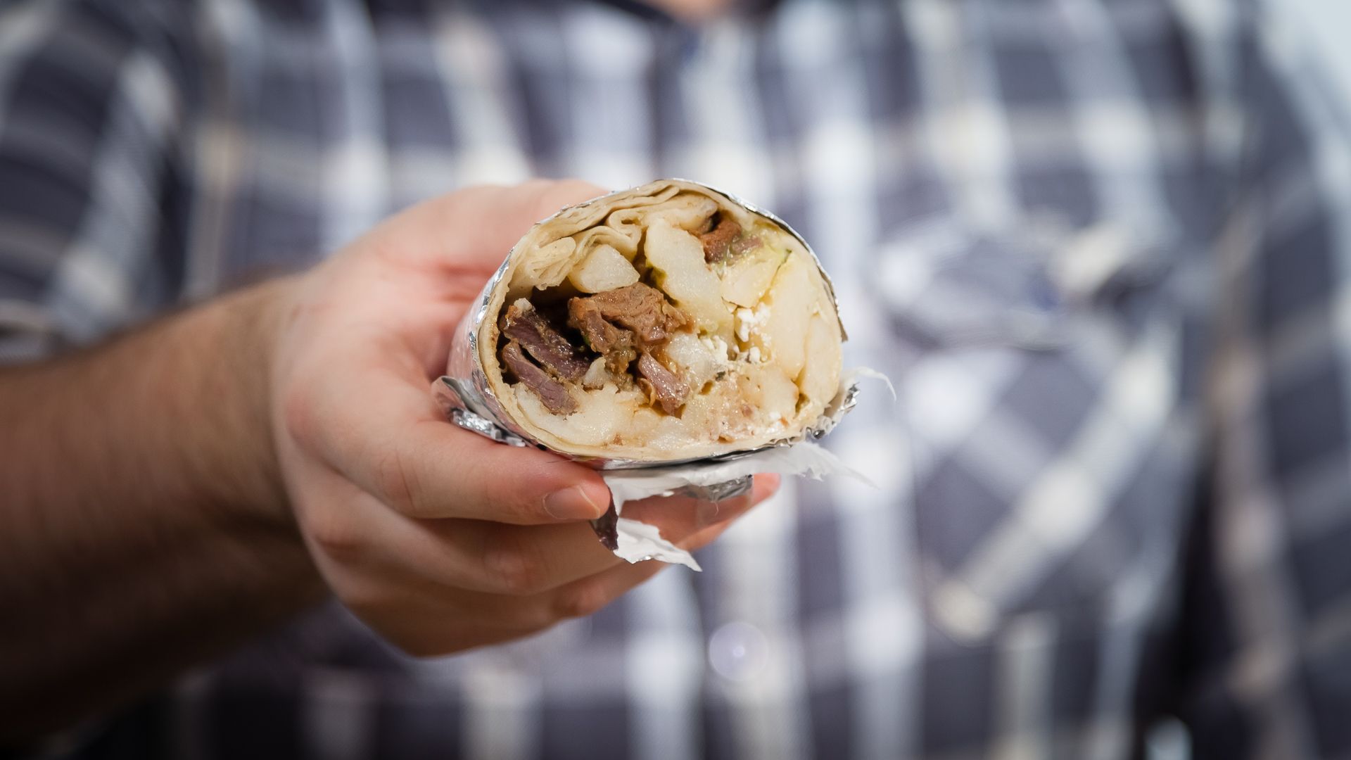 We Tasted 2017's Weirdest Fast Foods — and the Results Were Mixed