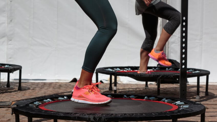 mini-trampoline-jumping