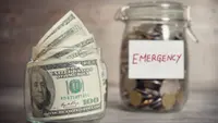 5 Tips To Help You Build Your 2025 Emergency Fund During the Holidays