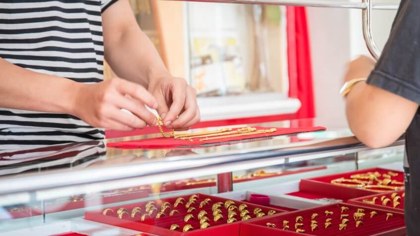 soft-focus-gold-seller-recommend-products