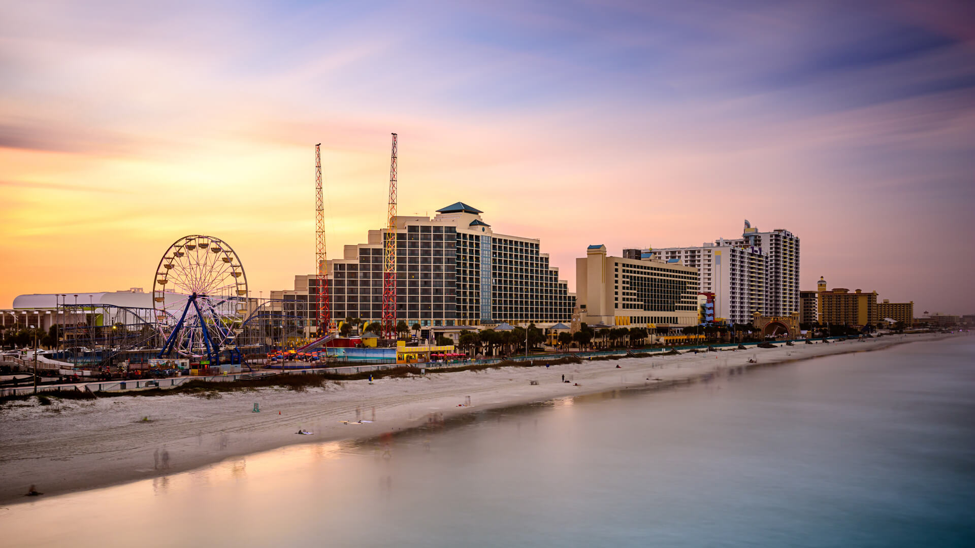 Daytona Beach, Florida, USA beachfront skyline.