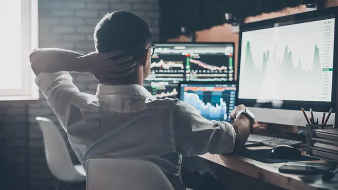 6 Things You Must Do If Your Household Income Is Under $100,000 6 Things You Must Do If Your Household Income Is Under $100,000