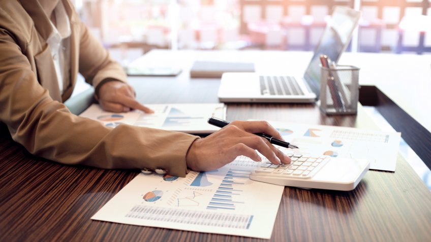 business-people-meeting-design-ideas-professional