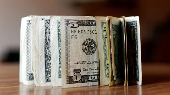 $5 bills cash
