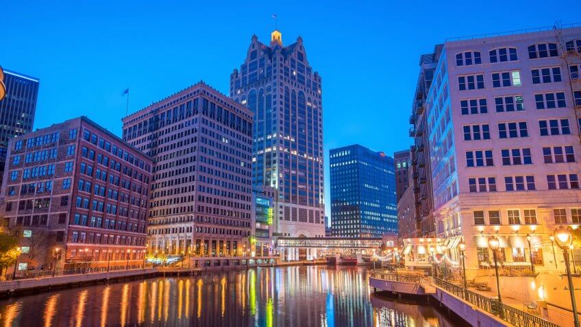Milwaukee Wisconsin downtown