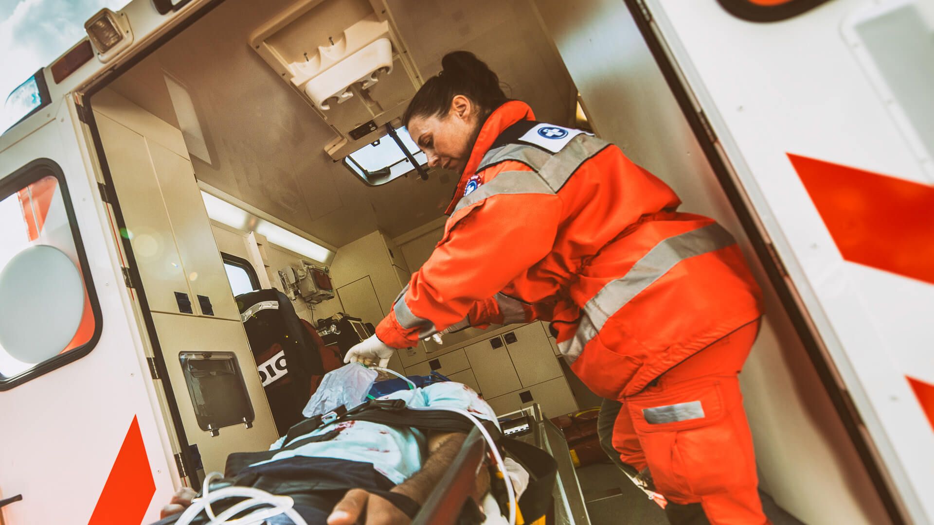 how-much-do-emts-paramedics-make-hospitalcareers