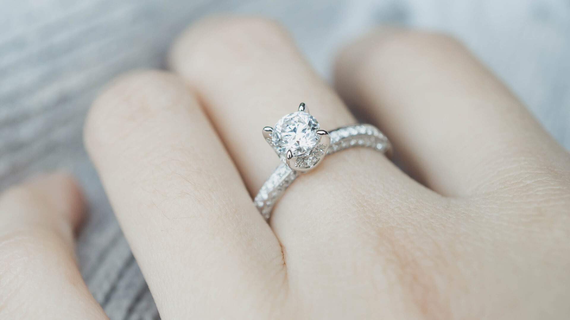 1 in 3 Americans Think You Should Spend Less Than $1,000 on an Engagement Ring