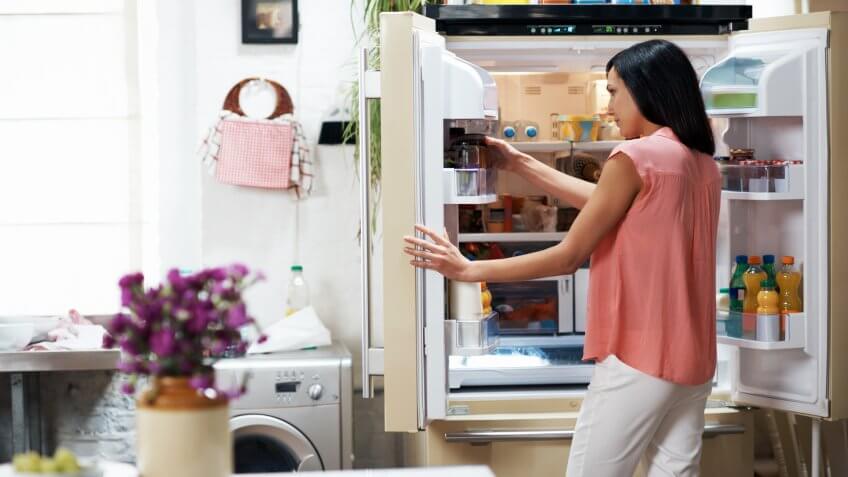 Refrigerator