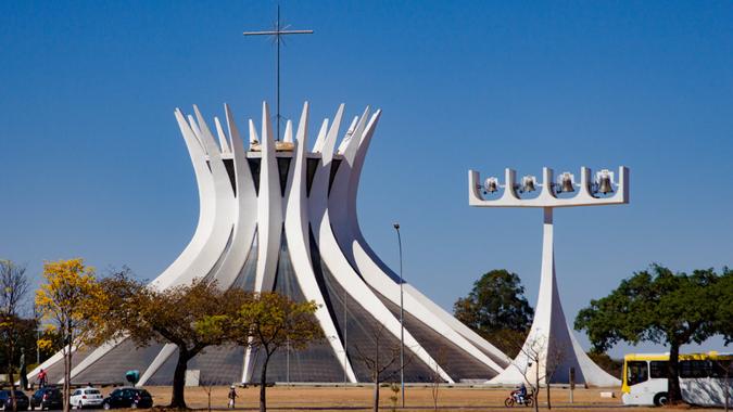 Architect: Oscar Niemeyer, Cathedral-Metropolitana-Nossa-Senhora-da-Aparecida-Brasilia-Braz