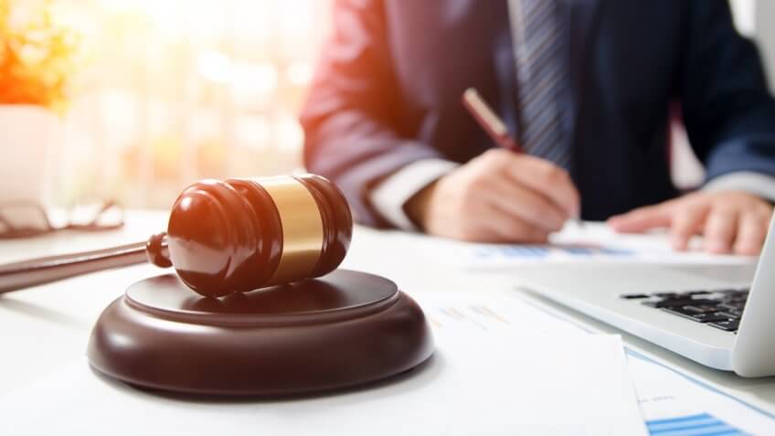 judge-court