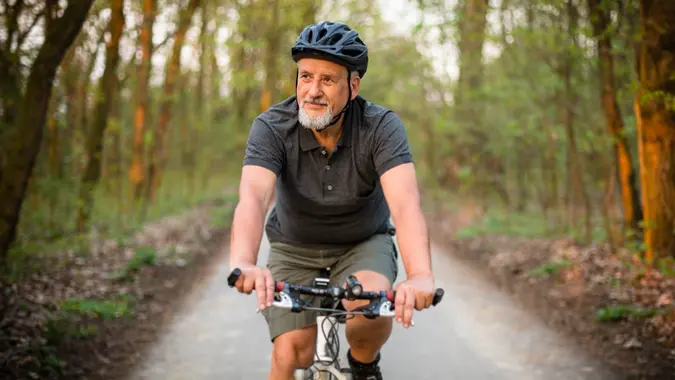 senior-mountain-biking