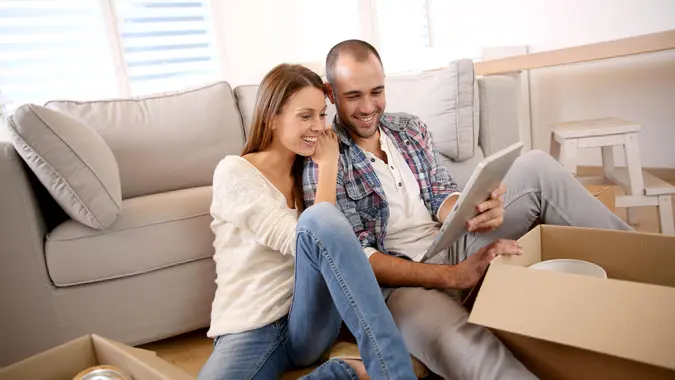 couple in a new apartment