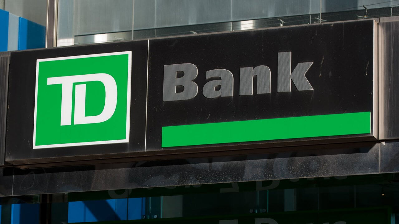 Debit Card Vs Credit Card What s The Difference GOBankingRates