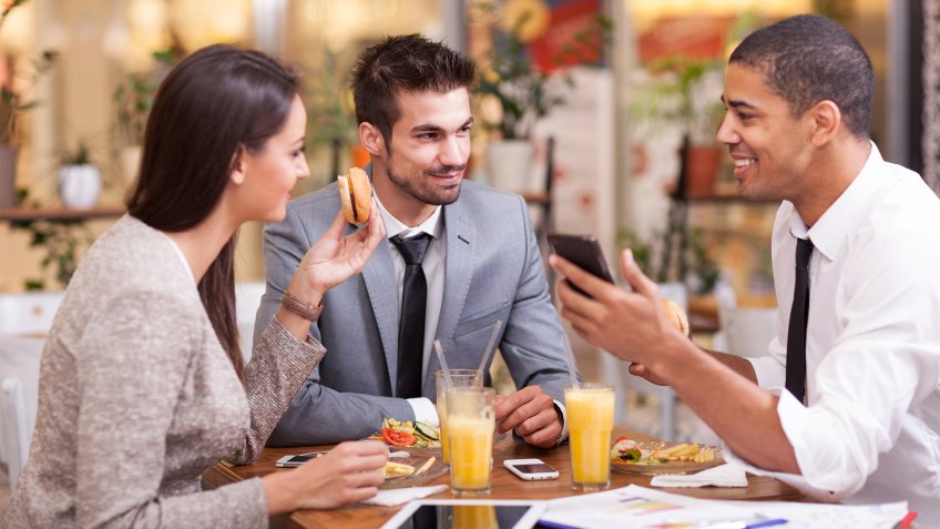 Learn These 3 Networking Skills to Up Your Job Readiness Instantly