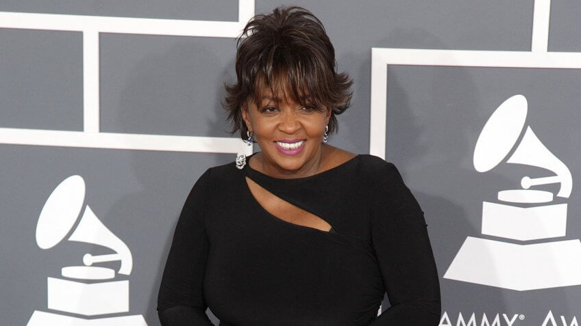 LOS ANGELES - FEB 10: Anita Baker arrives to the Grammy Awards 2013 on February 10, 2013 in Los Angeles, CA.