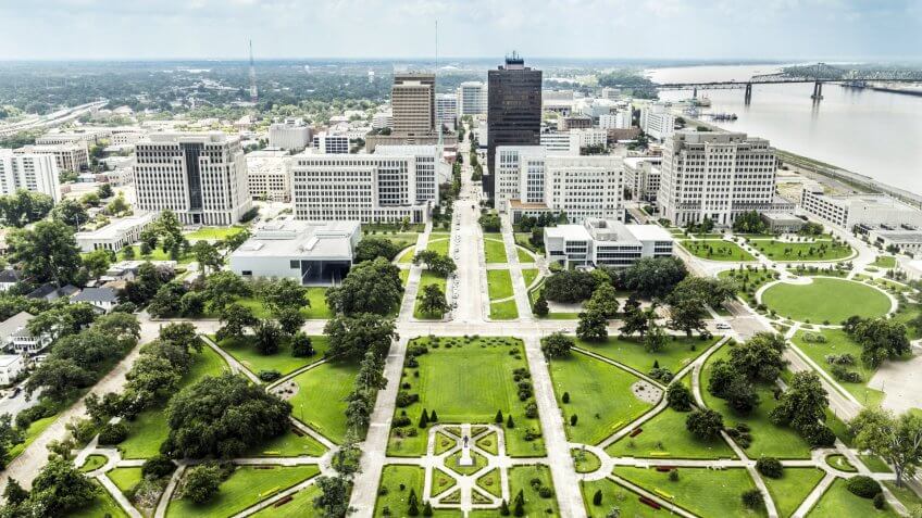 aerial of baton Rouge with famous skyline.